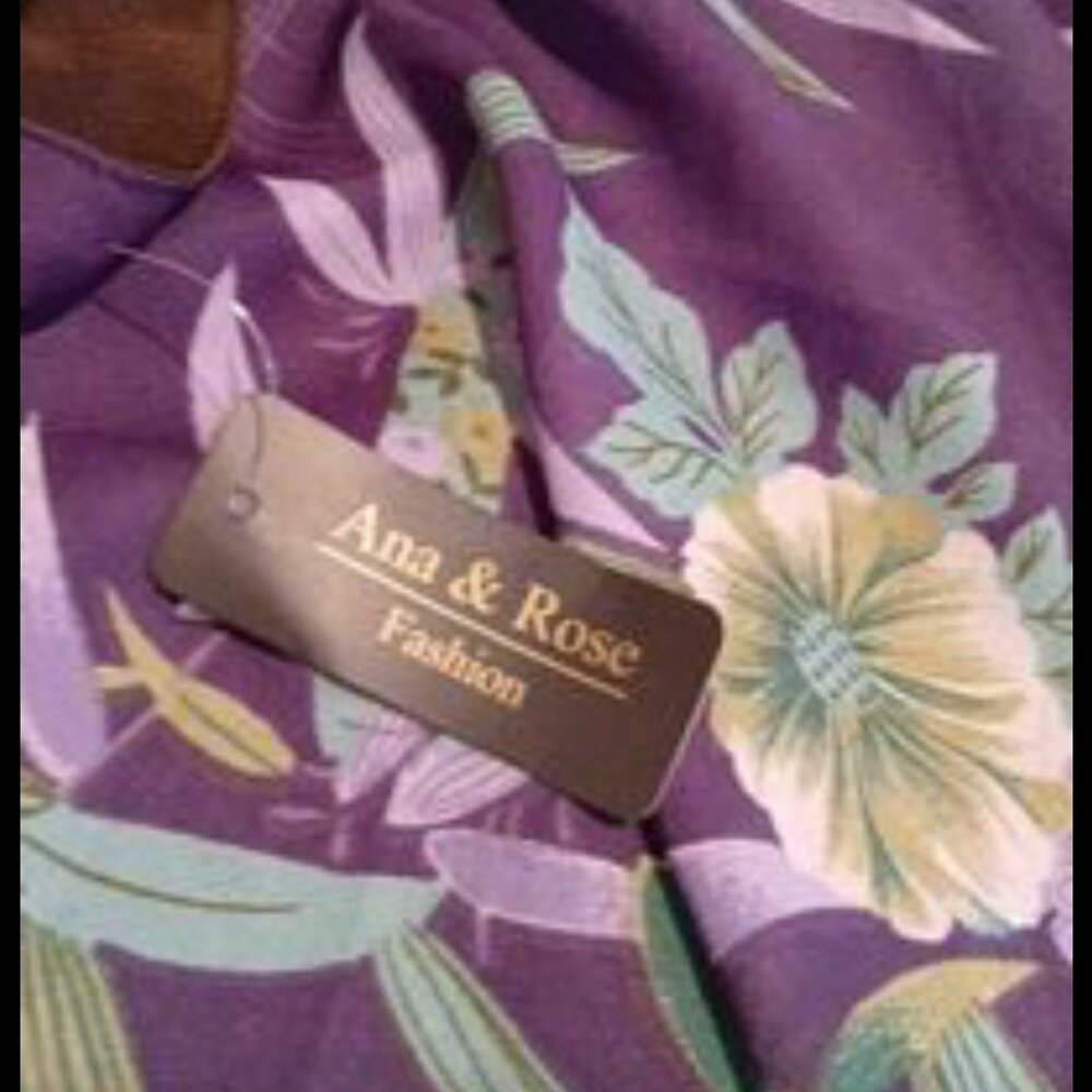 New! Anna and Rose Fashion floral layered top